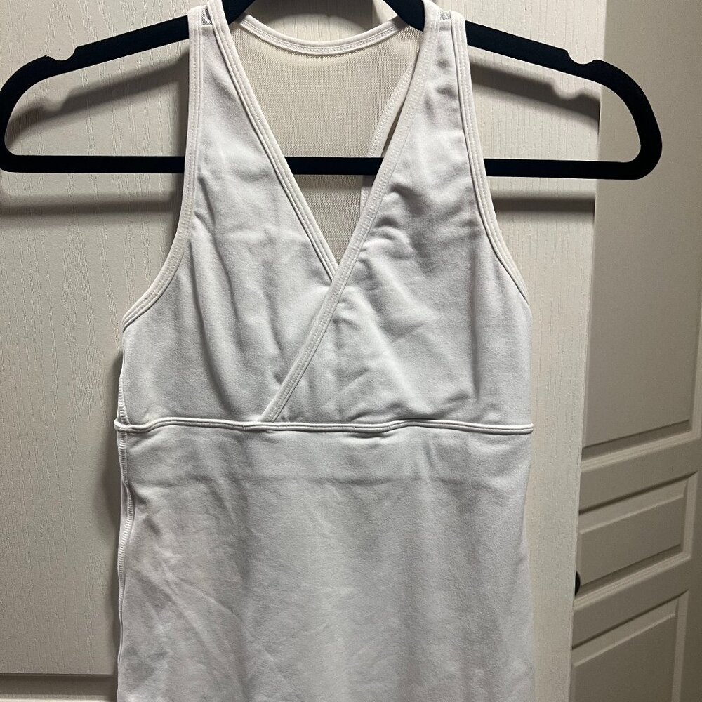 Lululemon tank top